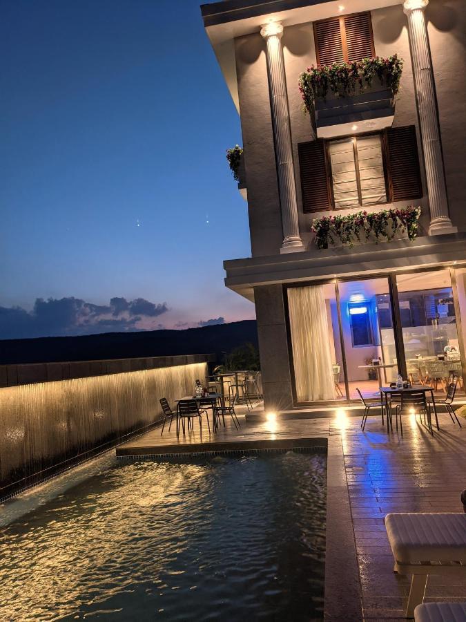 Leela Resort, The Exotic Boutique Hotel - Pure Veg Mahābaleshwar Exterior foto