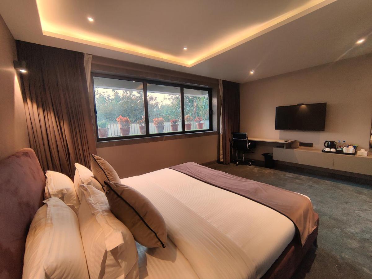 Leela Resort, The Exotic Boutique Hotel - Pure Veg Mahābaleshwar Exterior foto