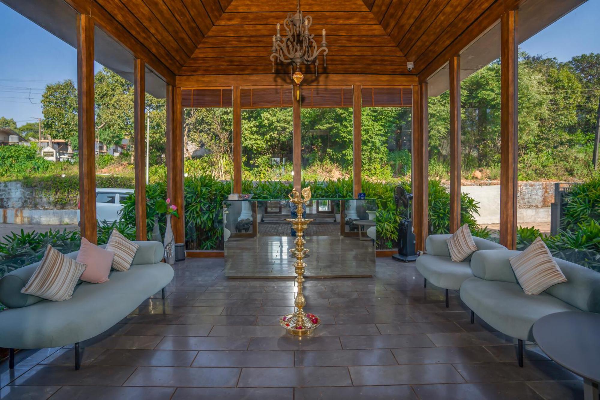 Leela Resort, The Exotic Boutique Hotel - Pure Veg Mahābaleshwar Exterior foto