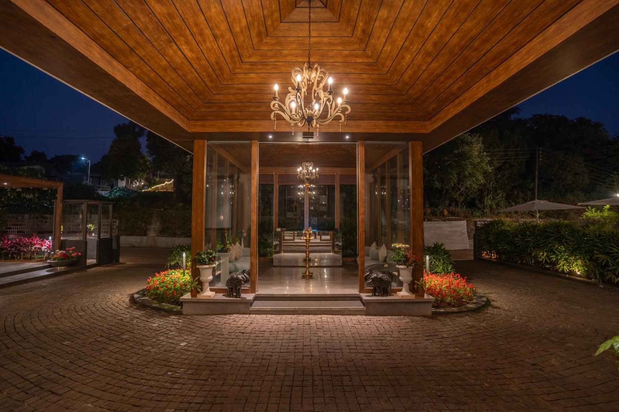 Leela Resort, The Exotic Boutique Hotel - Pure Veg Mahābaleshwar Exterior foto